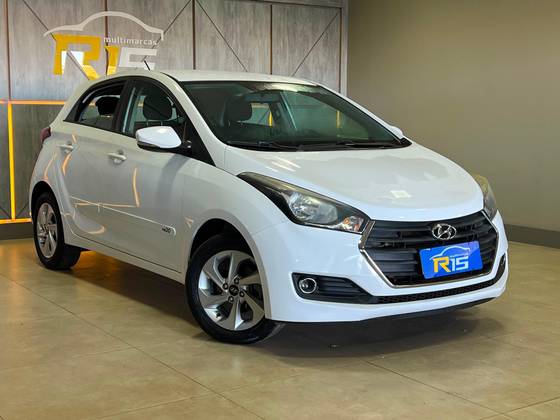 HYUNDAI HB20 1.6 COMFORT PLUS 16V FLEX 4P MANUAL HYUNDAI HB20 1.6 COMFORT PLUS 16V FLEX 4P MANUAL